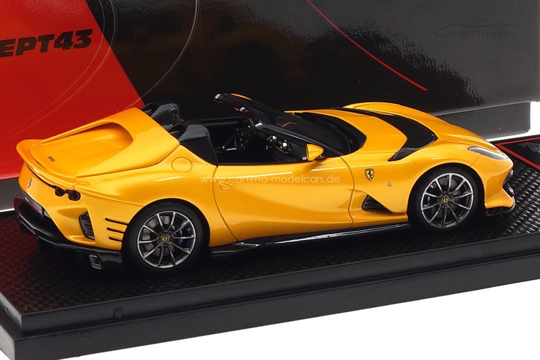 Ferrari 812 Competizione A Spider Giallo Tristrato BBR 1:43 BBRC263A